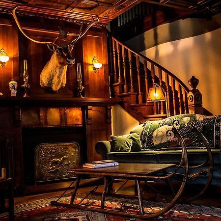 Bragg Creek The Craftsman House Bed & Breakfast エクステリア 写真