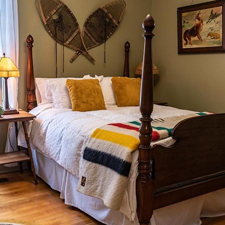 Bragg Creek The Craftsman House Bed & Breakfast エクステリア 写真