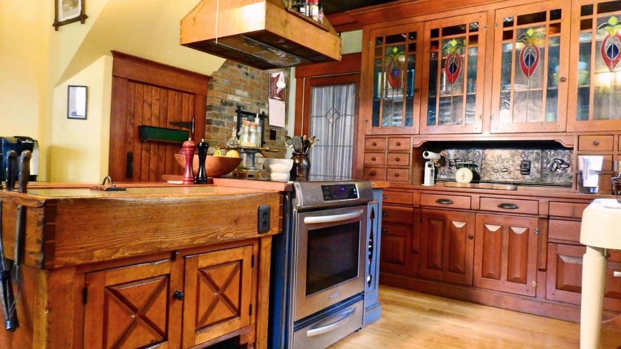 Bragg Creek The Craftsman House Bed & Breakfast エクステリア 写真