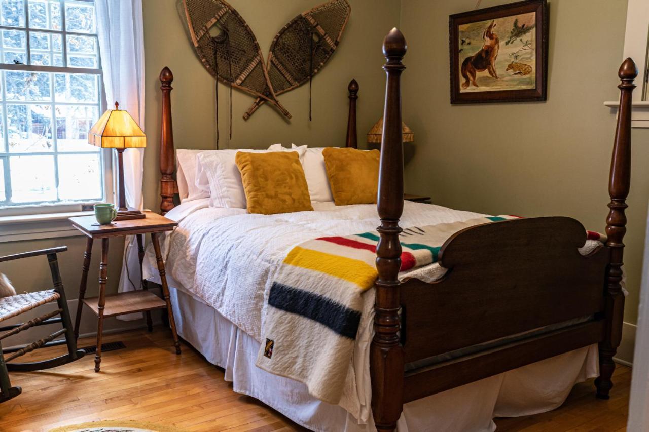 Bragg Creek The Craftsman House Bed & Breakfast エクステリア 写真